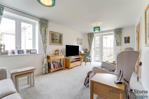 2 bedroom apartment for sale, Oakhill Place, High View, Bedford, Bedfordshire, MK41 8FB