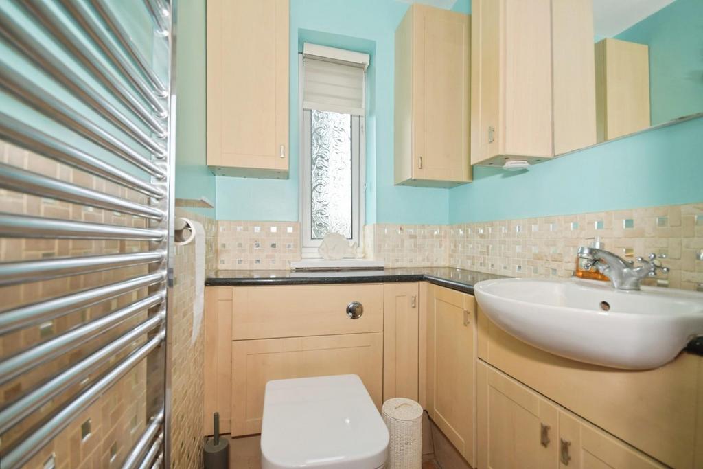 EN SUITE.jpg