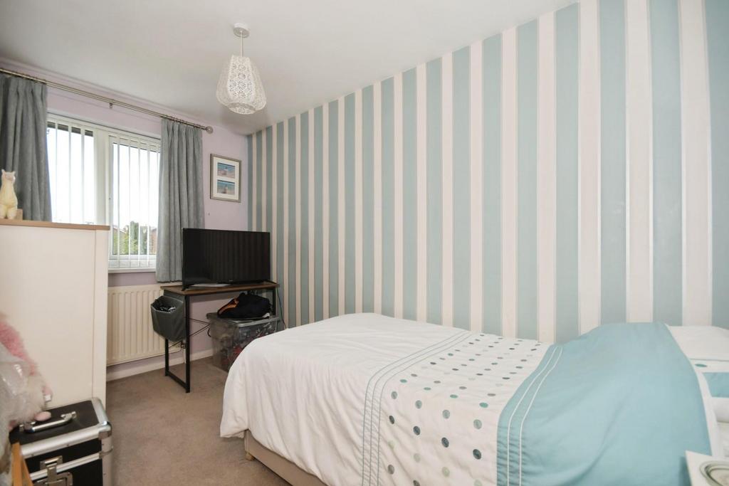 BEDROOM 4.jpg