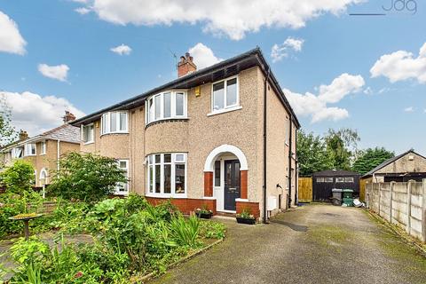 Barley Cop Lane, Lancaster | Generous plot with parking and garage.