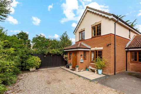 4 bedroom detached house for sale, Fortinbras Way, Chelmsford, Essex, CM2