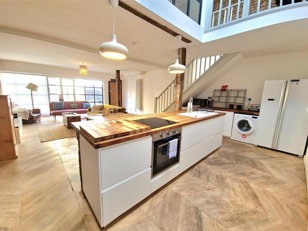 Living Room/Kitchen