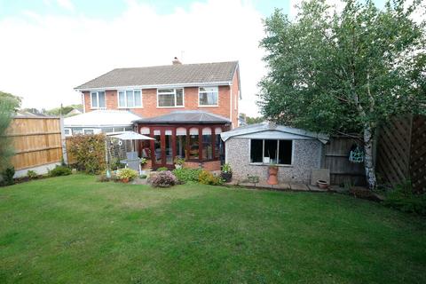 3 bedroom semi-detached house for sale, Ashwood Avenue, Stourbridge DY8
