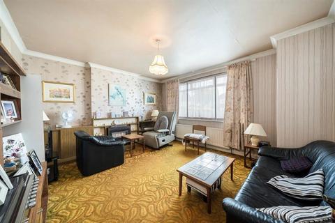 3 bedroom detached house for sale, Horn Park Lane, London SE12