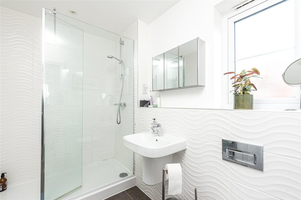 En Suite Shower Room