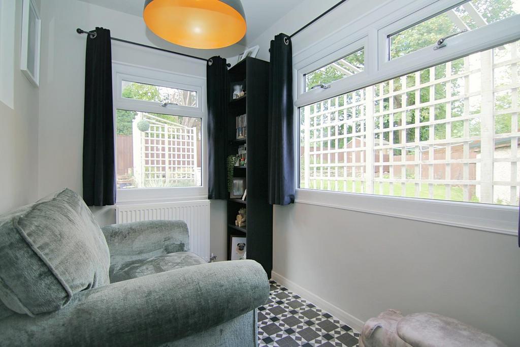 Porch/sitting room