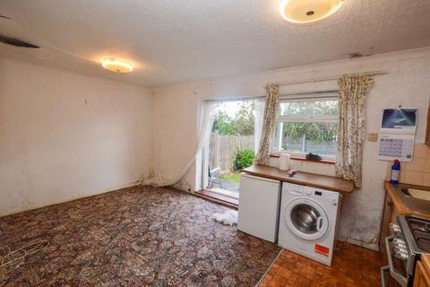 2 bedroom bungalow for sale, Rothwell Road, Golborne, Warrington, Greater Manchester, WA3 3EJ