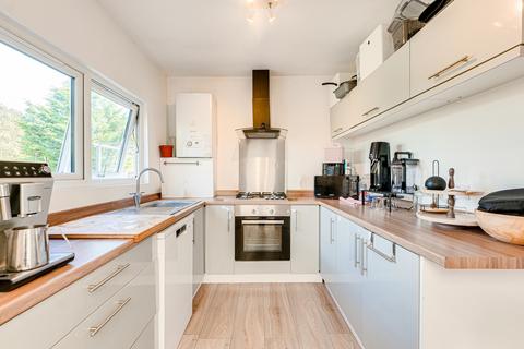 2 bedroom detached bungalow for sale, Fairfax Drive, Westcliff-on-sea, SS0