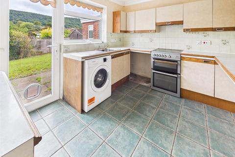 2 bedroom bungalow for sale, Corinium Road, Ross-on-Wye, Herefordshire, HR9