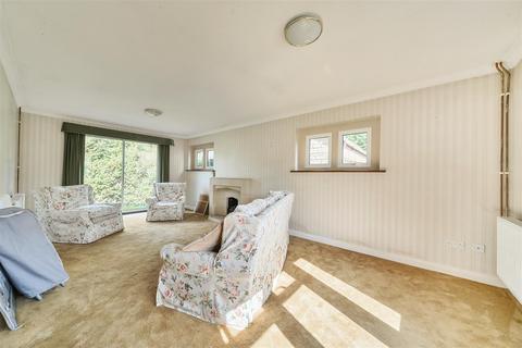 31 Brookside, West Coker, Yeovil, BA22 9AD