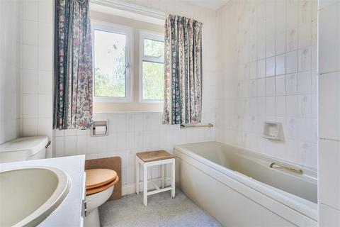 31 Brookside, West Coker, Yeovil, BA22 9AD