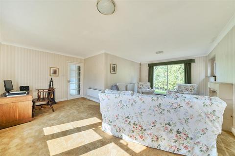 31 Brookside, West Coker, Yeovil, BA22 9AD