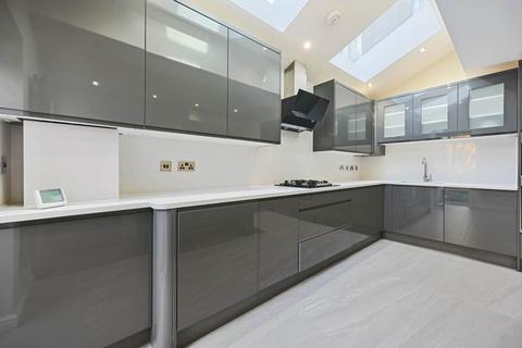undefined, Eynham Road, North Kensington, London W12 0HB