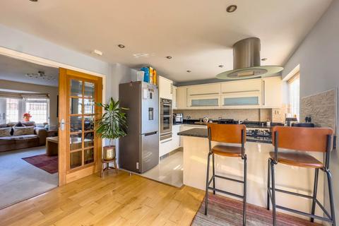 5 bedroom detached house for sale, John Nelson Close, Batley