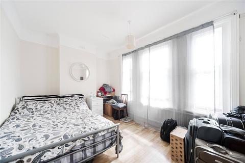 undefined, Gladstone Avenue, Wood Green, London, N22