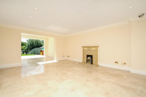 5 bedroom detached house to rent, Greenfield Drive,  London,  N2