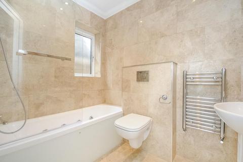 5 bedroom detached house to rent, Greenfield Drive,  London,  N2