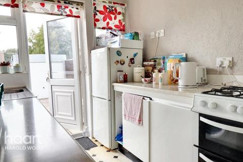 undefined, Court Avenue, Harold Park