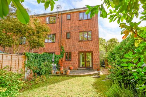 undefined, Woodhaven Mews, WALTON-ON-THAMES, KT12