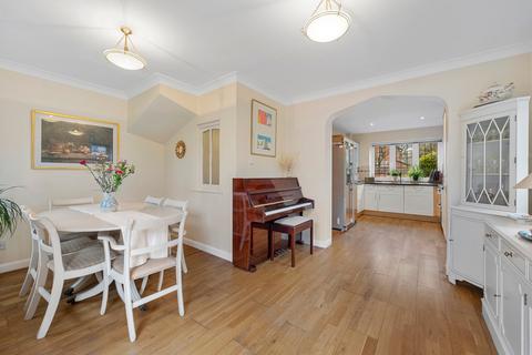 undefined, Woodhaven Mews, WALTON-ON-THAMES, KT12