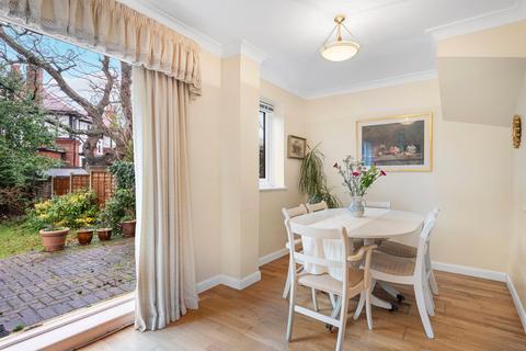 undefined, Woodhaven Mews, WALTON-ON-THAMES, KT12
