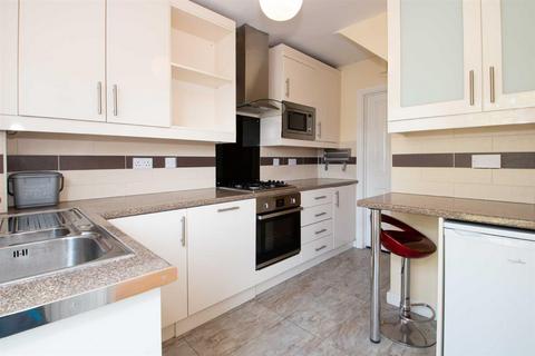 undefined, Favell Drive, Furzton, Milton Keynes