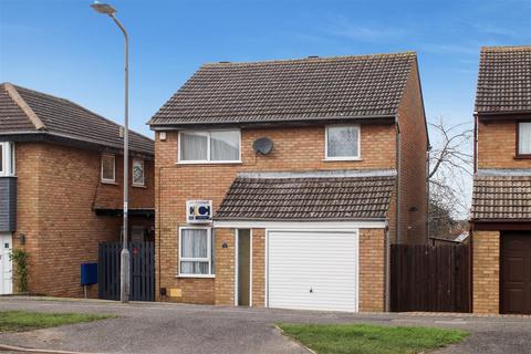 undefined, Favell Drive, Milton Keynes MK4