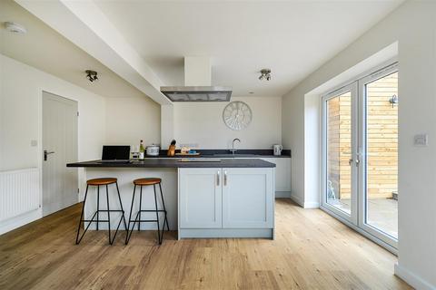 4 bedroom semi-detached house for sale, Bradenstoke, Chippenham