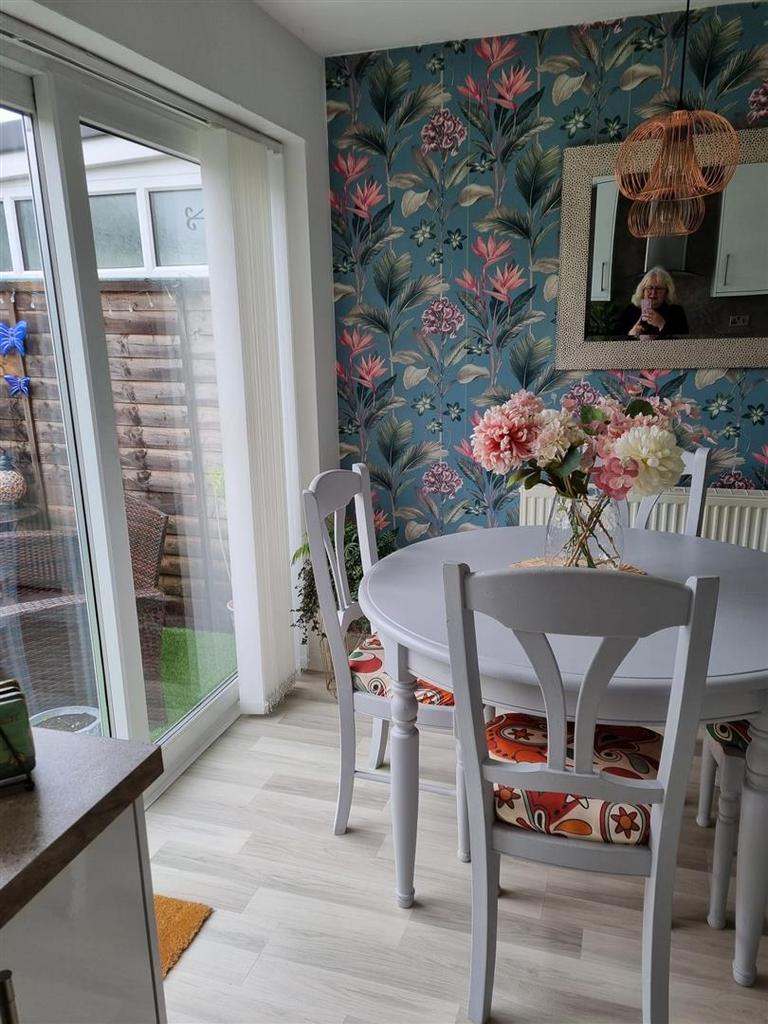 Dining/Kitchen