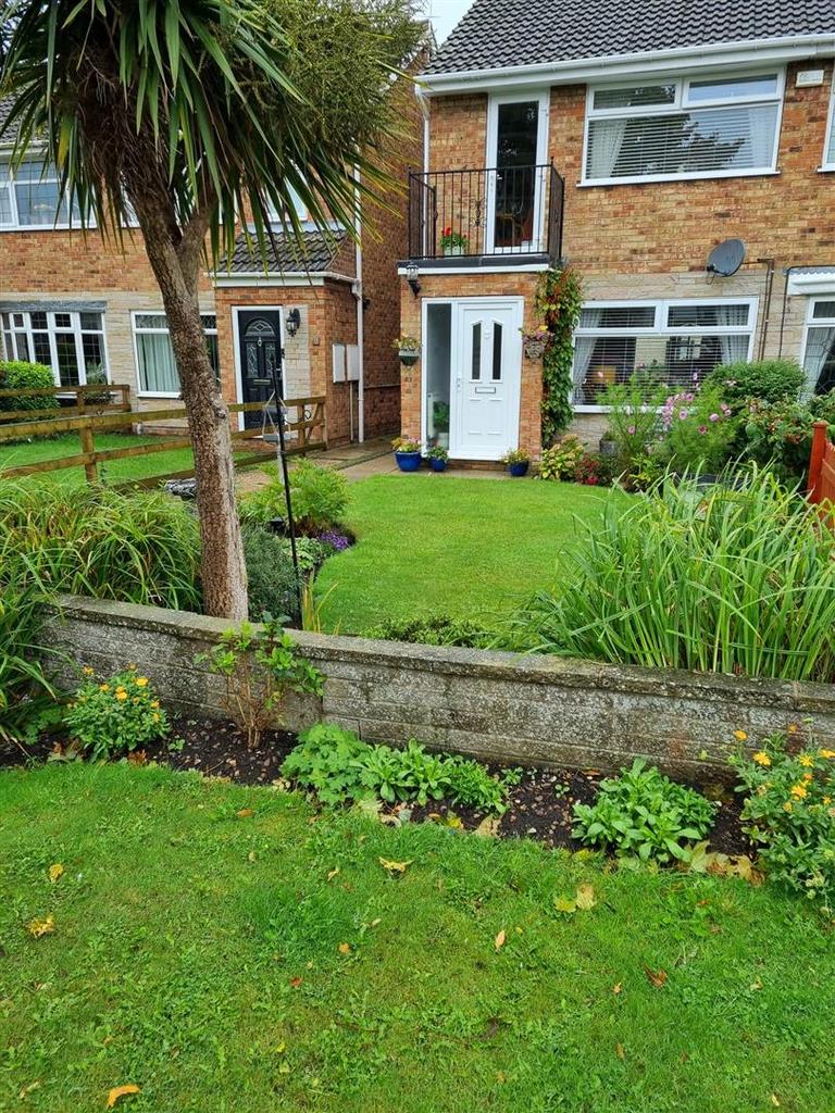 Front Garden and side gate
