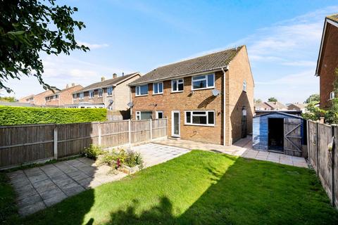 25 Cherry Waye, Eythorne, Dover, CT15 4BY