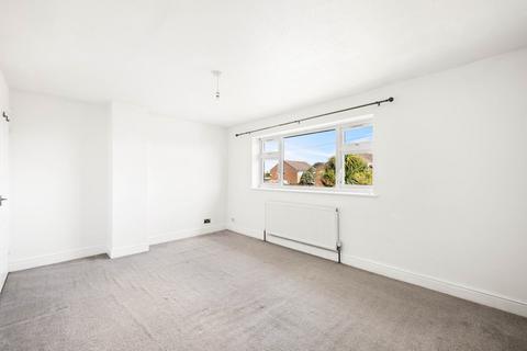 25 Cherry Waye, Eythorne, Dover, CT15 4BY