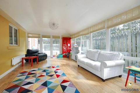 undefined, Greenside, Walton WF2