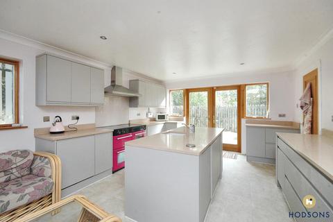 2 Greenside, Walton, Wakefield, WF2 6NN