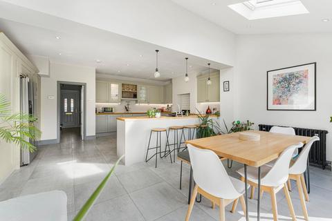 undefined, Arthur Road, Motspur Park KT3