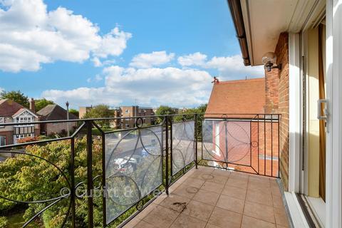 2 bedroom flat for sale, West Avenue, Worthing, West Sussex