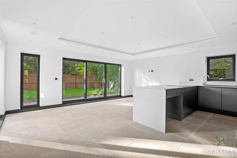 undefined, Merriman Close, Worcester WR7
