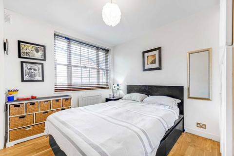 2 bedroom flat for sale, William Bonney Estate, London SW4