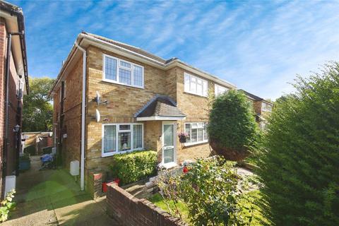 77 Shevon Way, Brentwood, CM14 4PL