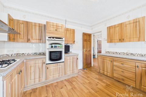 2 bedroom bungalow for sale, Tunstall Road, Durham TS18