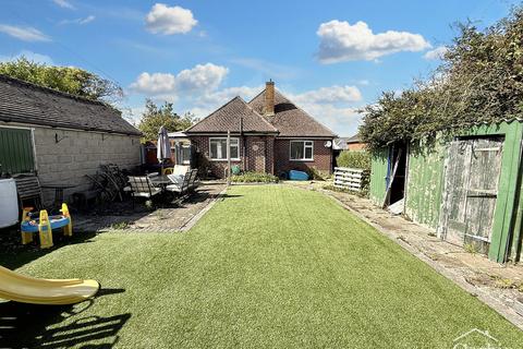 2 bedroom chalet for sale, Kinson Road, Bournemouth, BH10 5