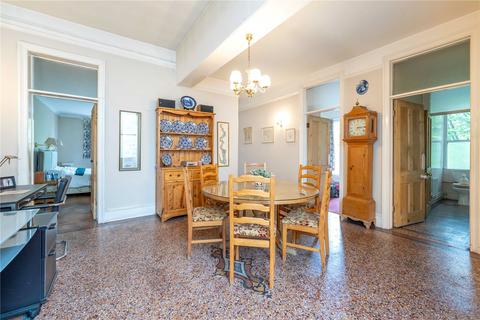 3 bedroom penthouse for sale, Cambridge Road, East Twickenham