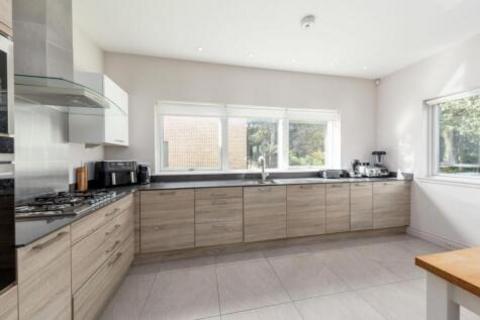4 bedroom detached house for sale, Rosewell EH24