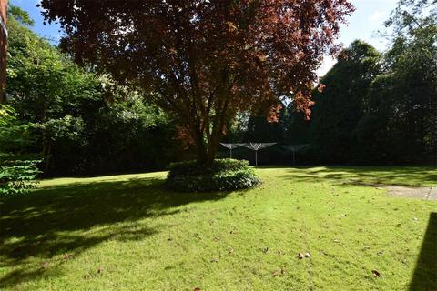 undefined, Beaver Close, Hampton