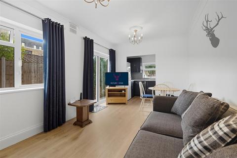undefined, Chingford Mount Road, London E4