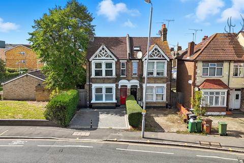 Chingford Mount Road, London E4