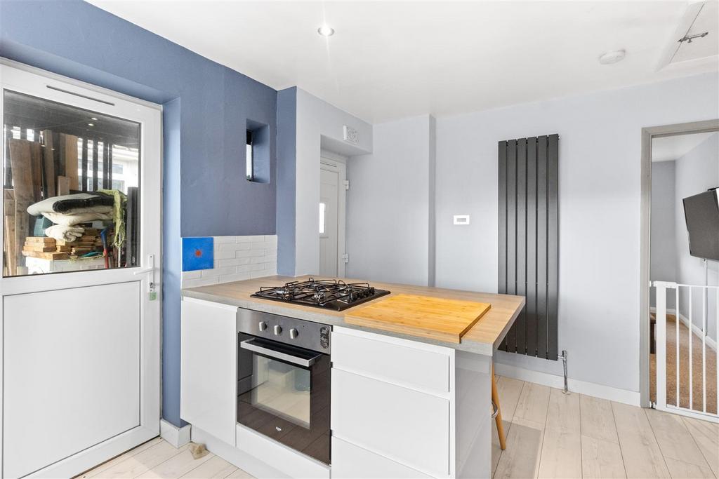 Kitchen/Dining Area