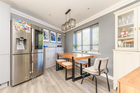 4 bedroom end of terrace house for sale, Fairlawn Crescent, Greenhithe, Kent