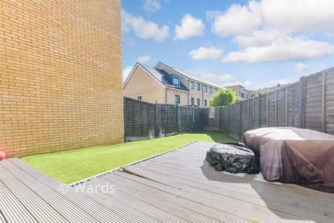 4 bedroom end of terrace house for sale, Fairlawn Crescent, Greenhithe, Kent