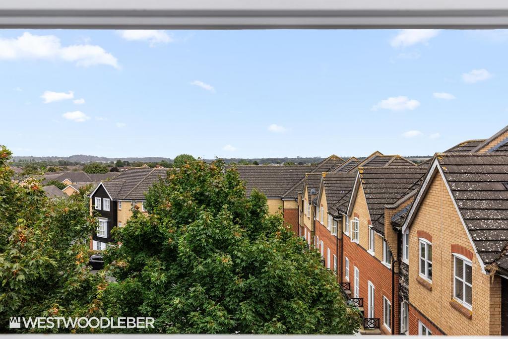 Plomer Avenue 25.jpg